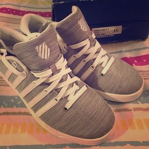 KSwiss Court Pro II size 11 Women